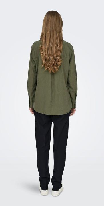 Image du produit JdY Coupe décontractée Col de chemise Manches avec bouton Coupe volumineuse des bras Chemise (L)