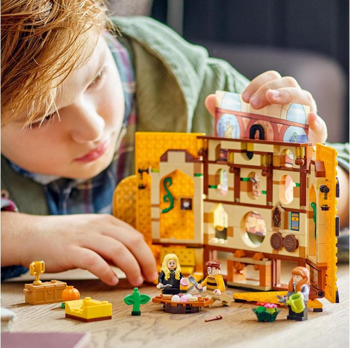 Immagine prodotto LEGO Stendardo della casa Hufflepuff (76412, LEGO Harry Potter)