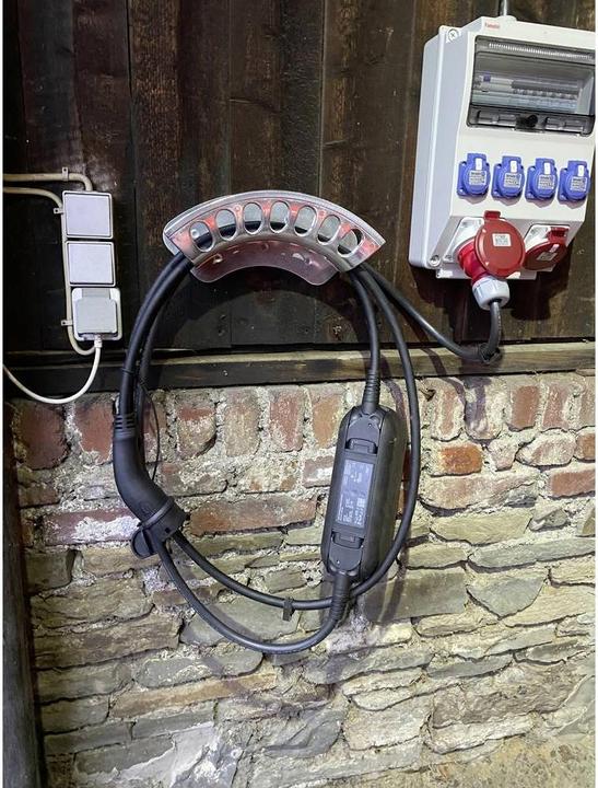 Actual product image Berger & Schröter Wall mount standard