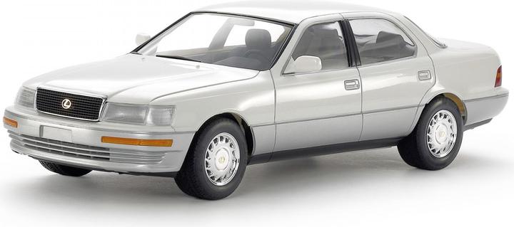 Actual product image Tamiya 1:24 Lexus LS 400 (UCF11L)