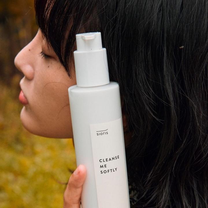 Immagine prodotto Sioris detergimi dolcemente con latte detergente (Lozione detergente, 200 ml)
