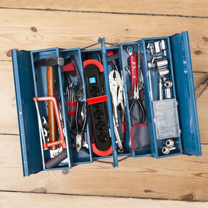 Actual product image Bachmann HOOK Indoor 5x protective contact plastic with switch 5m (5 x, CEE 7/3, 5 m)