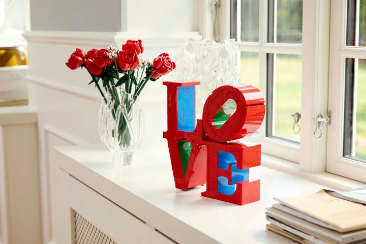 Actual product image LEGO Love (31214, LEGO Art)