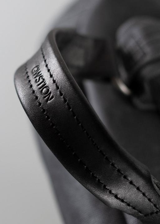 Produktbild Qwstion Roll Pack – Waxed Black - Waxed Black (20 l)