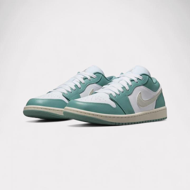 Produktbild Nike Air Jordan 1 Low (40)