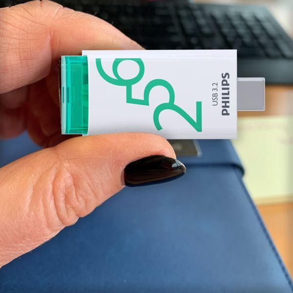 Produktbild Philips USB 3.2 256GB Click Series Gen 1 USB-C (256 GB, USB-C)