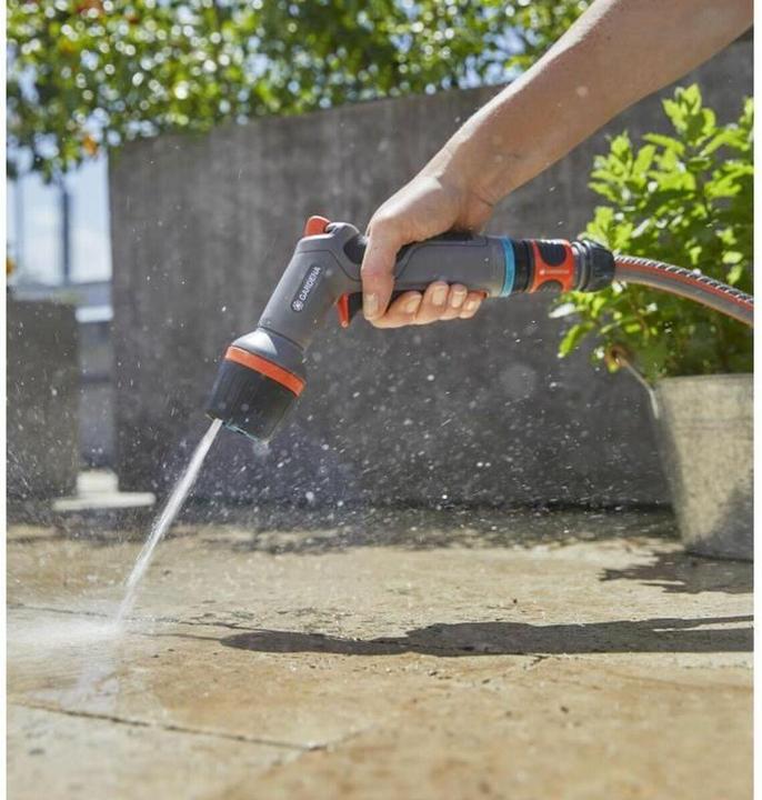 Actual product image Gardena Comfort cleaning syringe ecoPulse