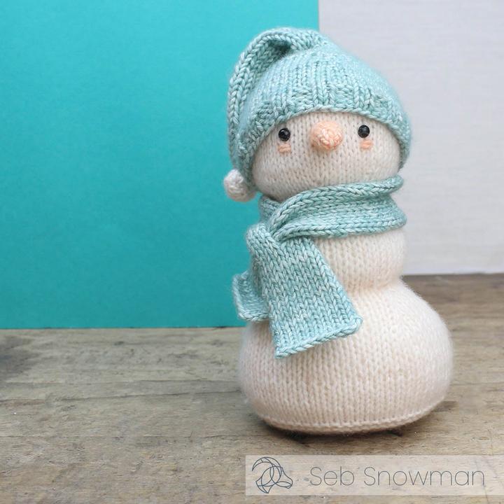 Actual product image Hardicraft Sebastian Snowman - Knitting set