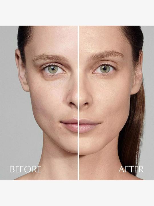 Actual product image Estée Lauder Futurist Hydra Rescue (1W2 Sand)