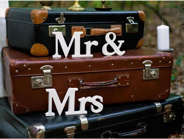 Actual product image Partydeco Mr & Mrs (1 pcs.)
