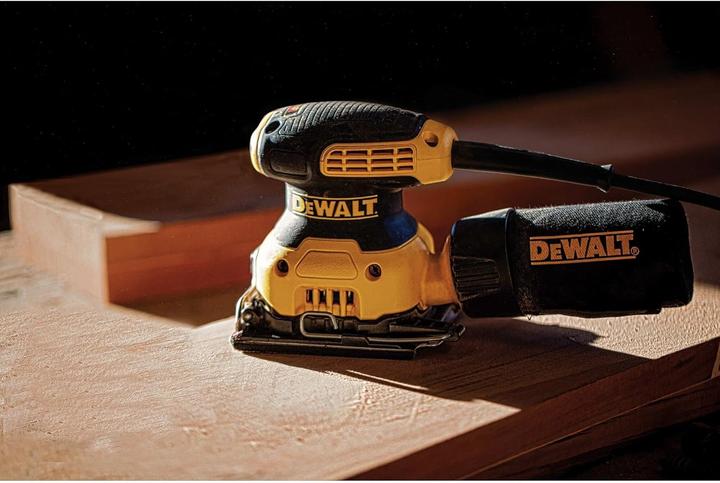 Produktbild DeWalt DWE6411QS (Schwingschleifer, 230 W)