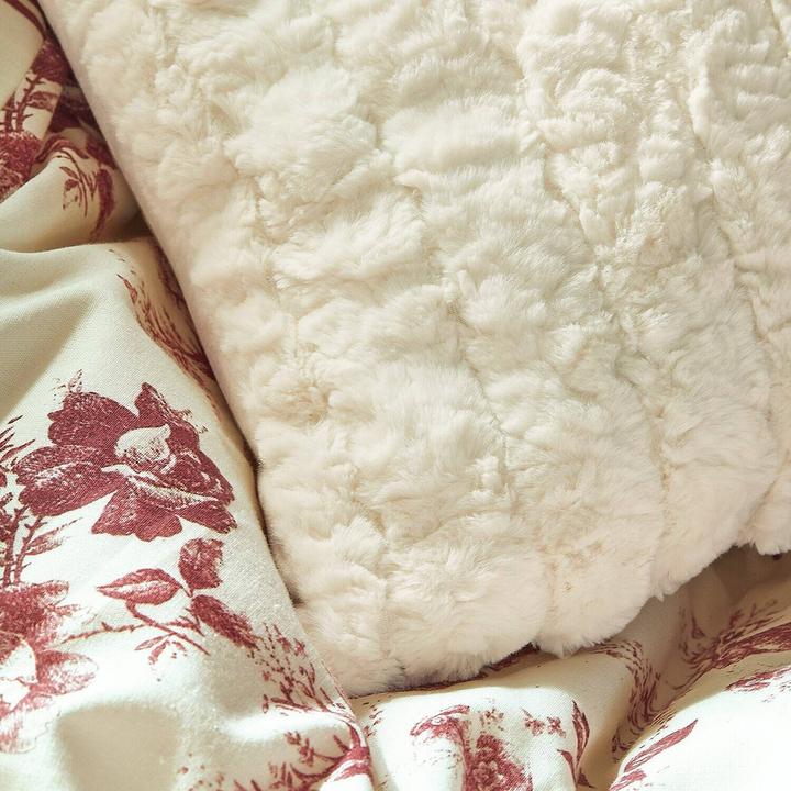 Actual product image Loberon Cushion cover Dorelice white (50 x 50 cm)