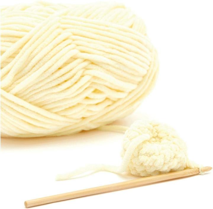 Immagine prodotto Rico Design Lana Chenillove 100 g, vaniglia, confezione da 1 pezzo (110 m)