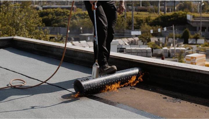 Produktbild Rothenberger Industrial 2tlg. Anwärmbrenner ECO Piezo inkl. 5 m Propangasschlauch & Piezo-Zündung FT