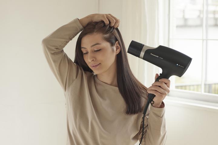 Immagine prodotto Panasonic Plaukų džiovintuvas PNEHNA67K825