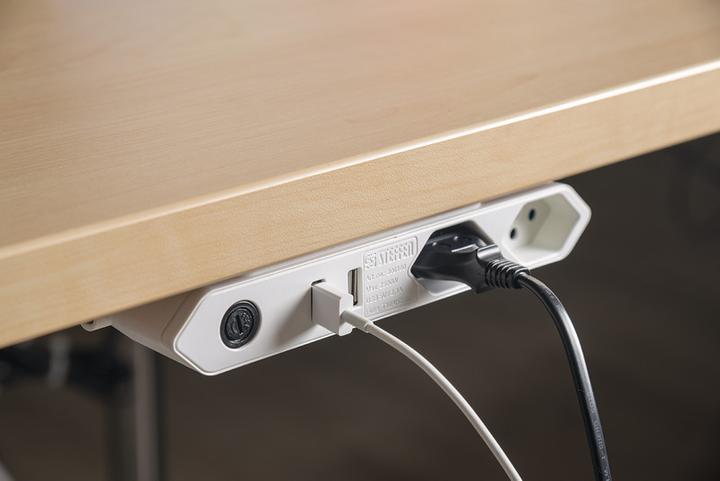 Produktbild Steffen Steba IQ inkl. Clip-Befestigung (2 x, Typ 13, USB-A, 1.50 m)