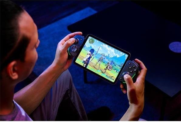 Actual product image Razer Kishi Ultra Gaming Controller (iOS, Android)