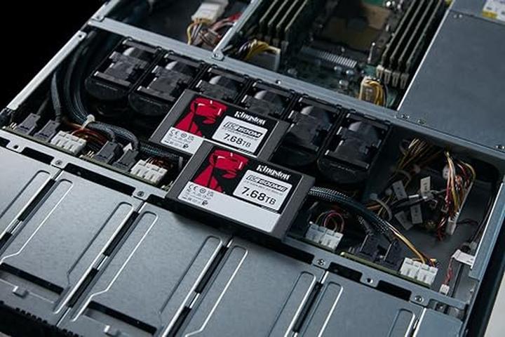 Image du produit Kingston SSD 3.8TB 2,5" (6.4cm) SATAIII DC600ME (3840 Go, 2.5")