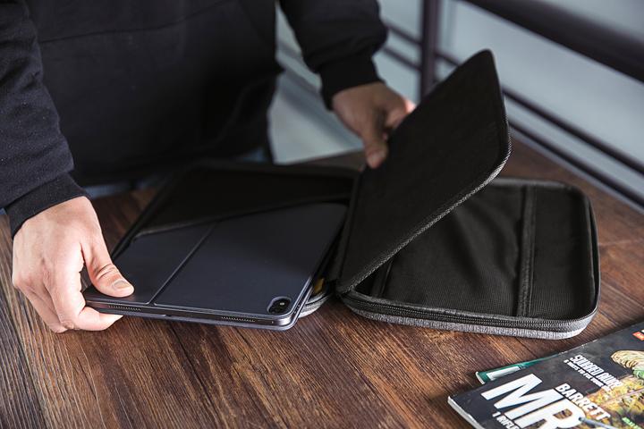 Actual product image tomtoc Smart A06 (9.7-11") Tablet Case (Microsoft Surface Go, iPad Air, iPad Pro 10.5 2017 (1. Gen), iPad Pro 11 2018 (1. Gen), iPad Air 2022 (5th Gen), iPad Air 2020 (4. Gen), iPad Pro 11 2020 (2. Gen))