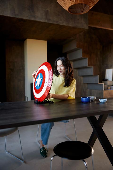 Produktbild LEGO Captain Americas Schild (76262, LEGO Marvel)