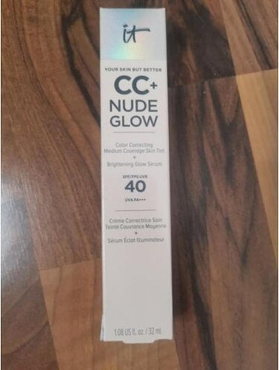 Produktbild It Cosmetics CC+ Nude Glow (Light Medium)