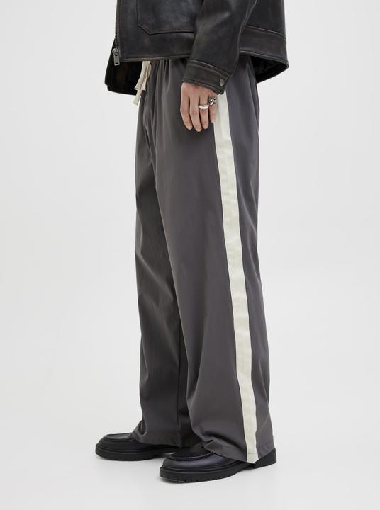 Actual product image Jack & Jones Jpstowen Jjtechpanel Jogger Styd Aw24 Ln (S)