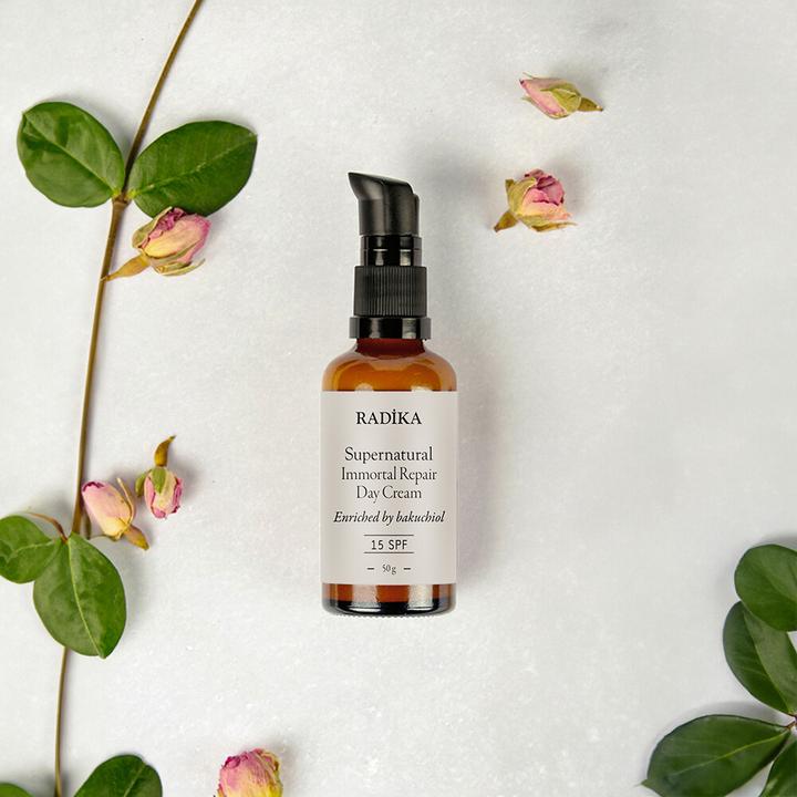 Produktbild Radika Tagescreme, 100% Rein, BIO, natürlich, 50 gr (50 ml, Tagescreme, SPF 15)