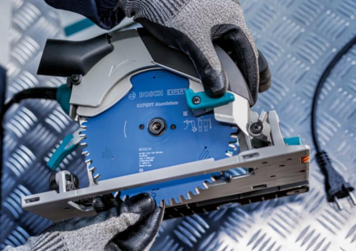 Produktbild Bosch Professional Zubehör Kreissägeblatt Expert for Aluminium, 160 x 20 x 2,2 mm, 52