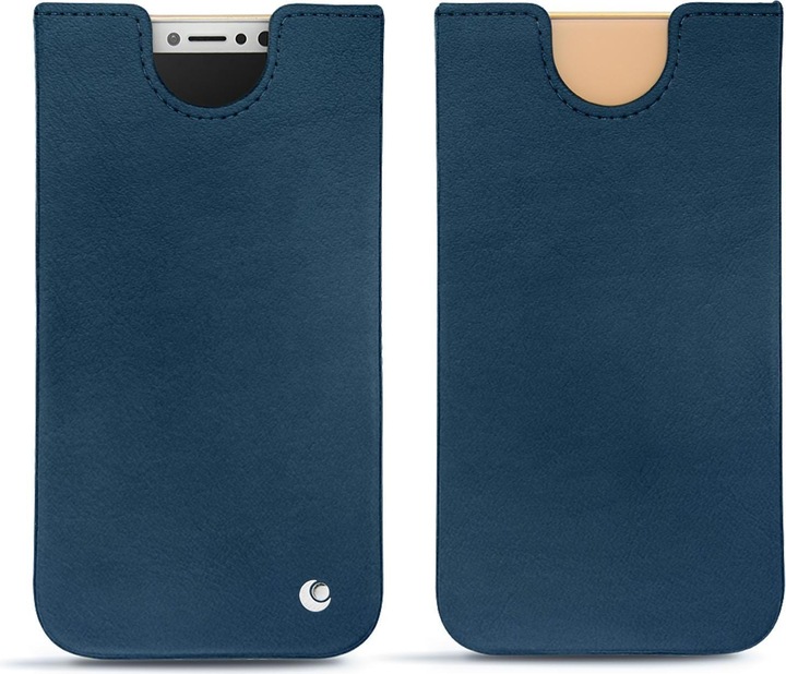 Blu mediterran ( Pantone #0E3043 )