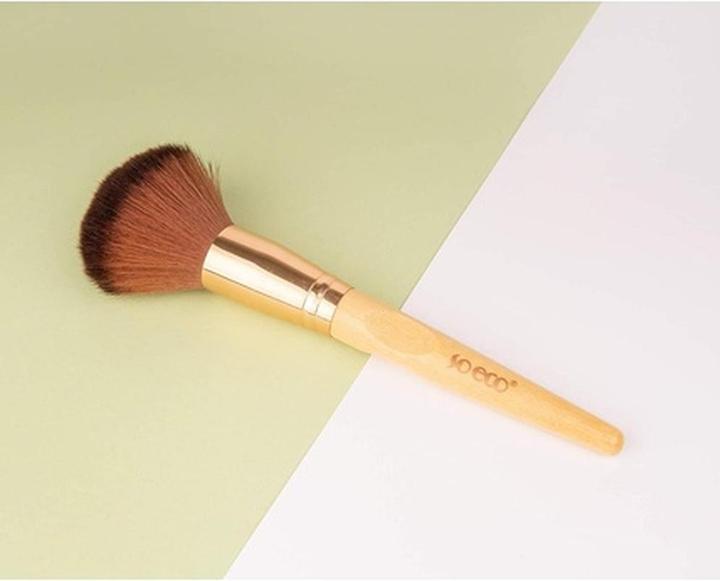 Actual product image ECO Bronzer Brush for Self-Tanner (Bronzer)