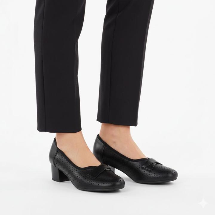 Immagine prodotto Jezzi Women's openwork black pumps 233-12 (40)