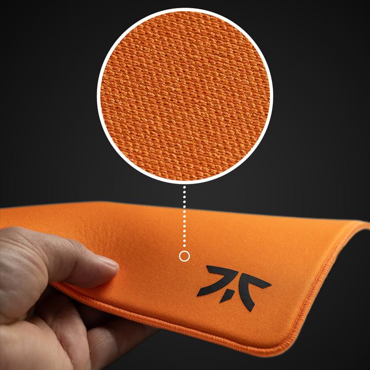 Productafbeelding Fnatic MAX Focus 3 L Pro Gaming Muismat, Sunrise Orange Glad Doek Controle Oppervlak, Waterbestendig (L)