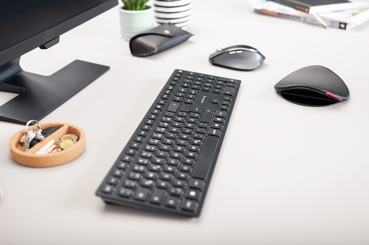 Actual product image CHERRY KW 9100 SLIM (FR, Cable)