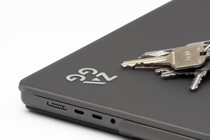 Immagine prodotto Zagg Guscio rigido Apple Macbook Pro 14" M3/M2/M1 Smoke (14", Apple)