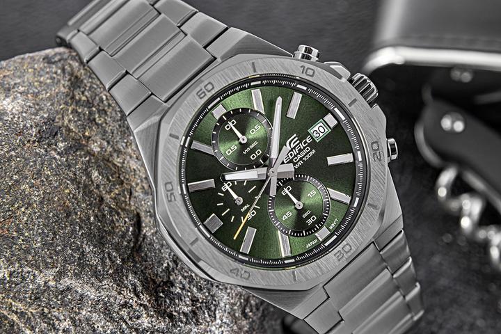 Actual product image Casio Edifice EFV-640DC-3AVUEF (198) (Chronograph, 44 mm)