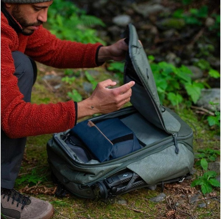 Actual product image Peak Design Field Pouch v2 (Camera shoulder bag, Camera hip bag, 3 l)