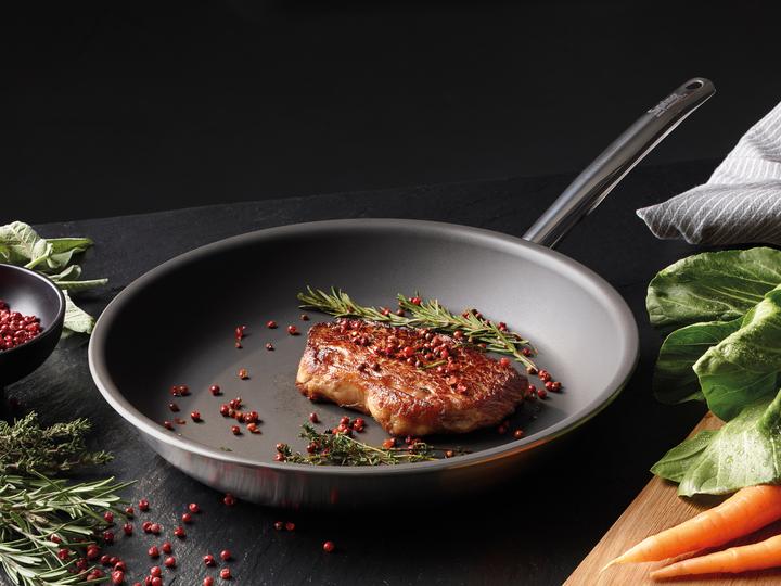 Actual product image Spring Bratpfanne Brigade Ultimate ø 32 cm (32 cm, Frying pan, Stainless steel)