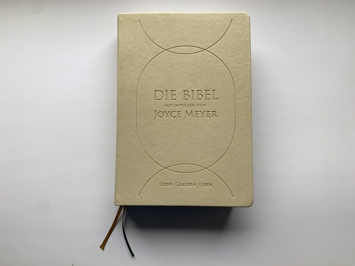 Produktbild Die Bibel mit Impulsen von Joyce Meyer, Kunstlederausgabe (Deutsch, Joyce Meyer, 2024)