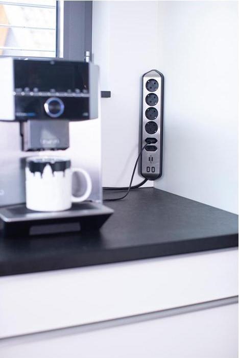 Image du produit Brennenstuhl Plinthe d'angle (6x, CEE 7/3, 2 m)