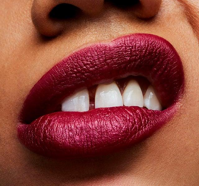 Produktbild MAC Cosmetics Retro Matte Liquid Lipcolour (Love Weapon)