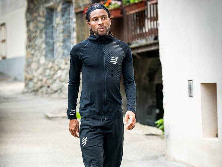 Image du produit Compressport Sweat à capuche 3D Thermo Seamless Zip (L)