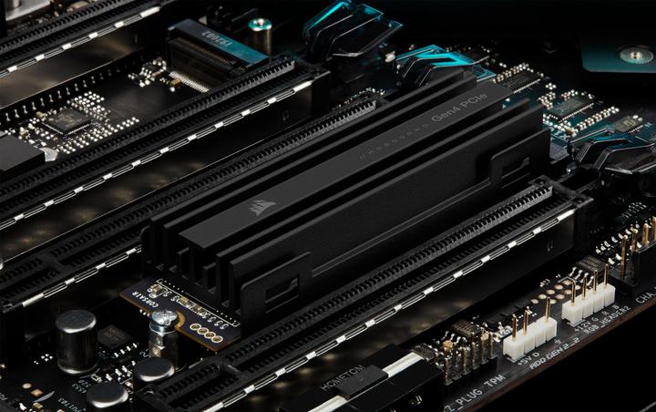 Actual product image Corsair MP600 PRO (2000 GB, M.2 2280)