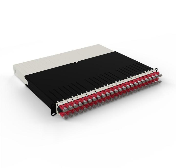 Produktbild PATCHBOX one / 8RU / Cat 6A, STP, 0.8 m, Rot (STP, U/FTP, CAT6a, 0.80 m)