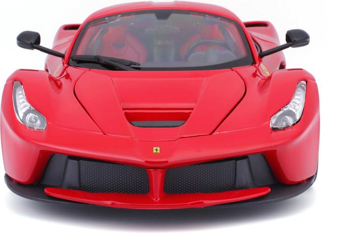 Actual product image Bburago Ferrari LaFerr