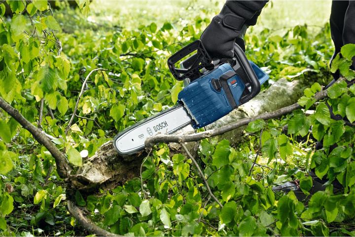 Actual product image Bosch Professional GKE 18V-40 (Battery chain saw)