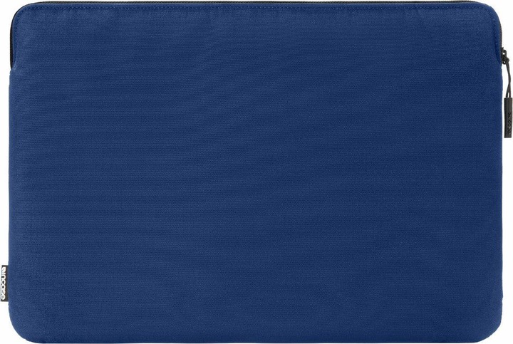 Actual product image Incase Go (15.98", Apple)