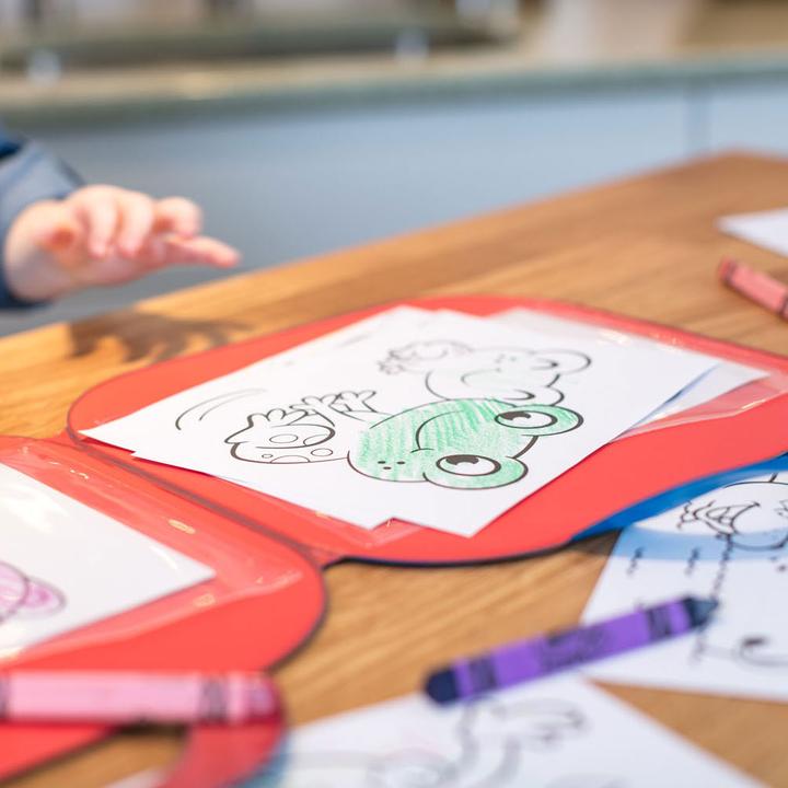 Productafbeelding Crayola Mini Kids - Activiteitenmat om te kleuren en te gummen