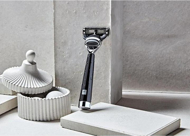 Produktbild Zwilling Rasierer mit Edelharzgriff Nassrasur Gillette Fusion Klingen