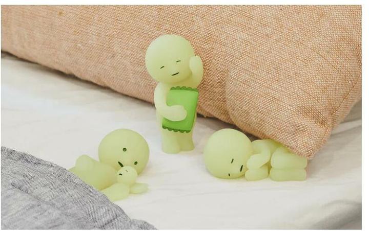 Actual product image Dreams Inc Smiski Bed