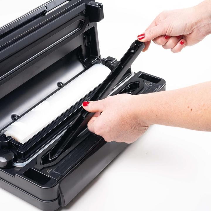 Actual product image Macom Forever Fresh Vacuum Machine